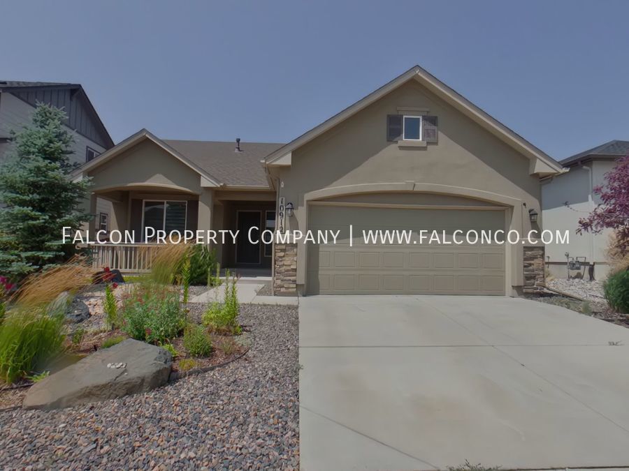 Primary Photo - Amazing Home with Incredible Views In Nort...