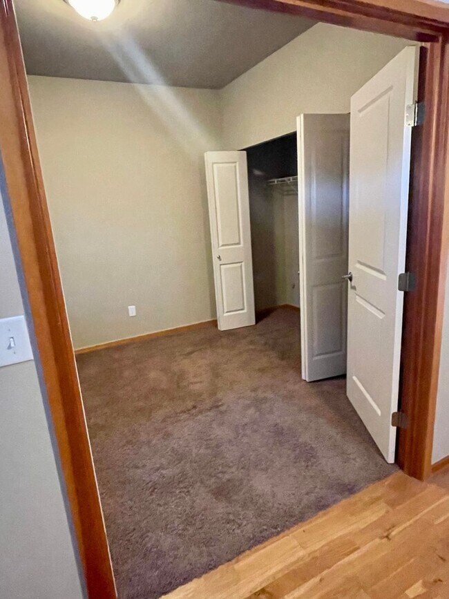 Foto del edificio - 3 Bed, 2 Bath Home in Quiet Cul-de-sec