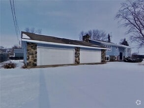 Building Photo - 1309 11th Ave W
