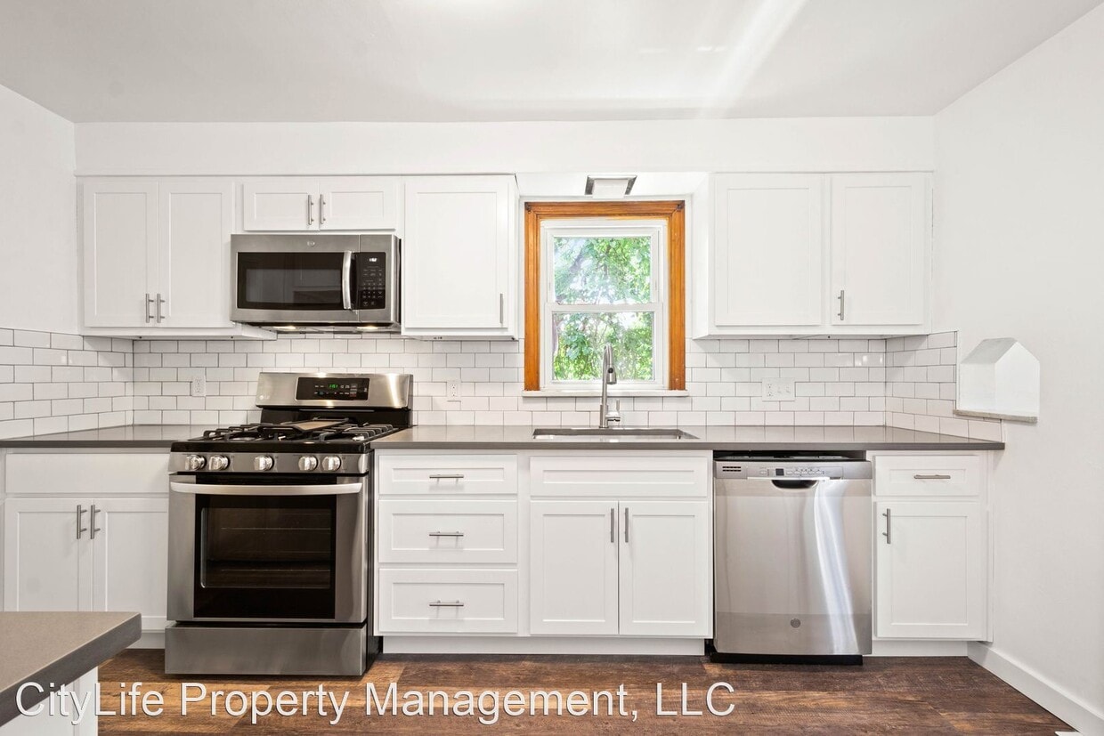 Primary Photo - 2 br, 2 bath House - 1811 Bluff Street
