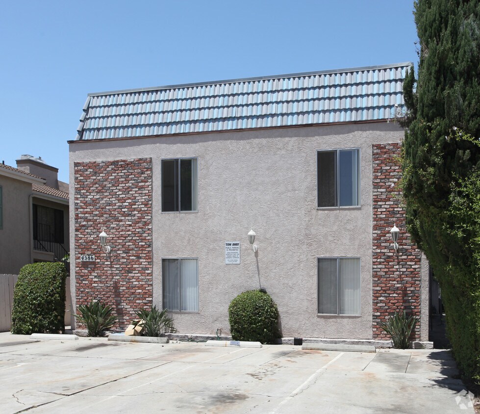 4586 Hawley Blvd, San Diego, CA 92116 Apartments in San Diego, CA