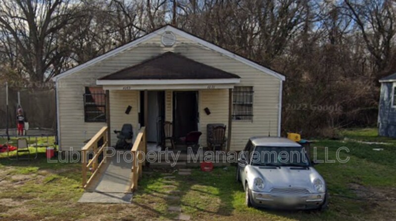 Primary Photo - 1071 N Claybrook St