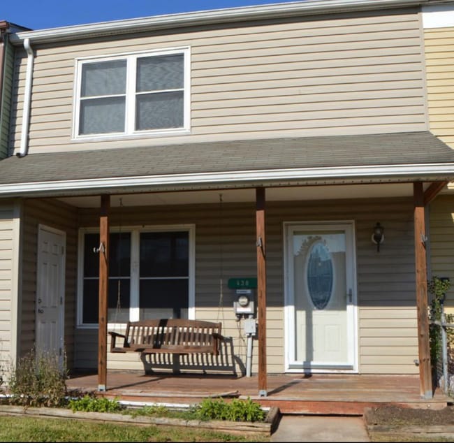 Building Photo - 438 Red Tulip Ct