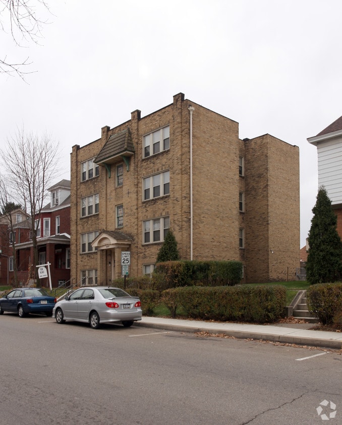 Building Photo - 1697 Potomac Ave