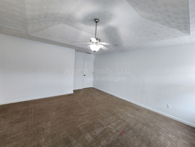 Building Photo - 687 Georgetown Ct