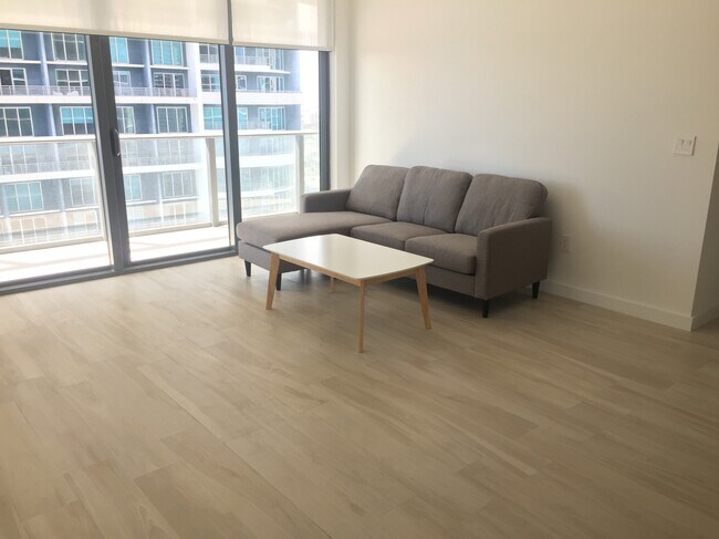 Foto del edificio - 1300 S Miami Ave