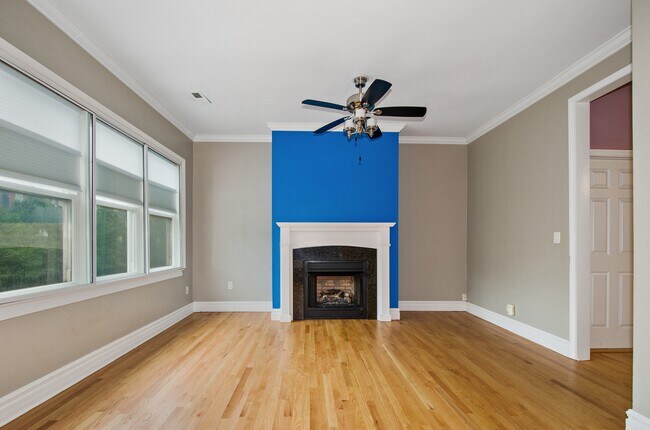 Foto del edificio - 2636 N Ashland Ave