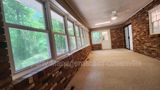 Building Photo - 200 Maycaw Dr