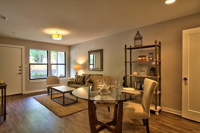 Foto del edificio - 924 E 51st St