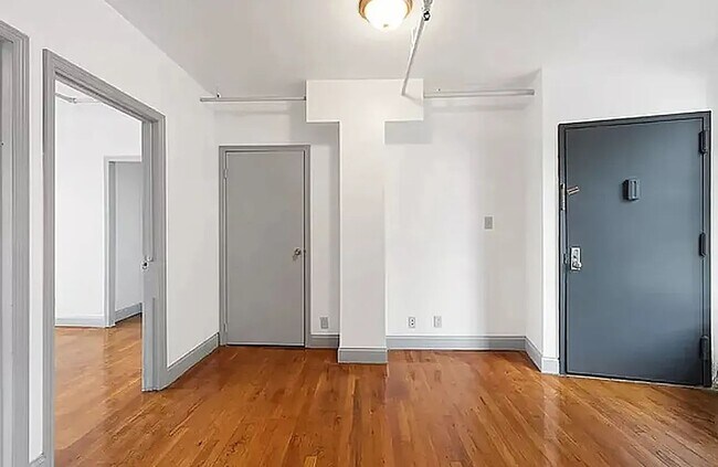 Foto del edificio - 375 Pleasant Avenue