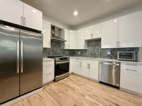 Building Photo - 19 Gorham St