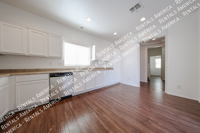 Foto del edificio - 4714 E Laurel Ave