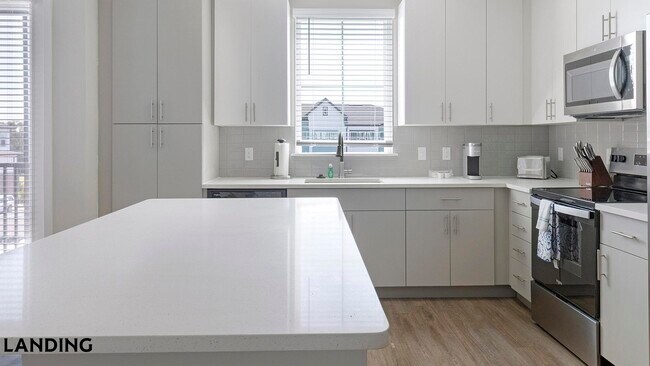 Building Photo - 4902 Cosmos Cir