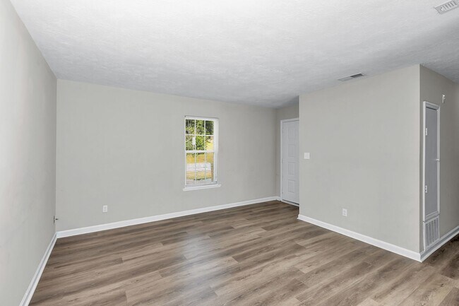 Building Photo - ~2114 Vandivere Rd