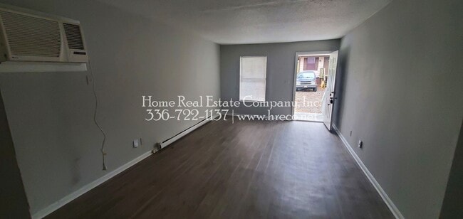 Foto del edificio - 4271 Mineral Ave