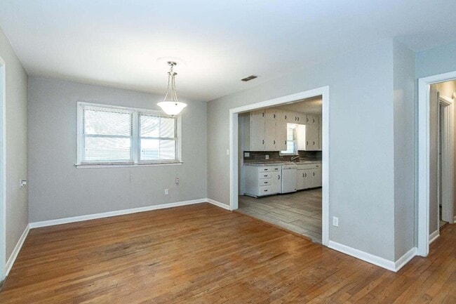 Foto del edificio - 4212 42nd St