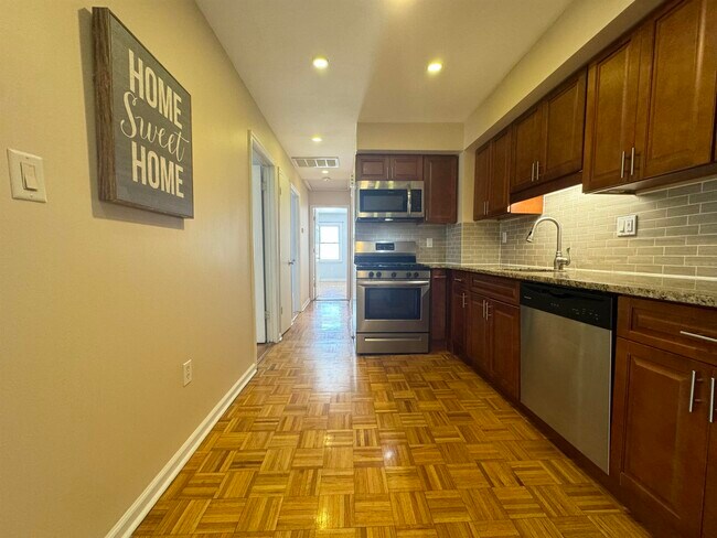 Foto del edificio - 1101 Summit Ave