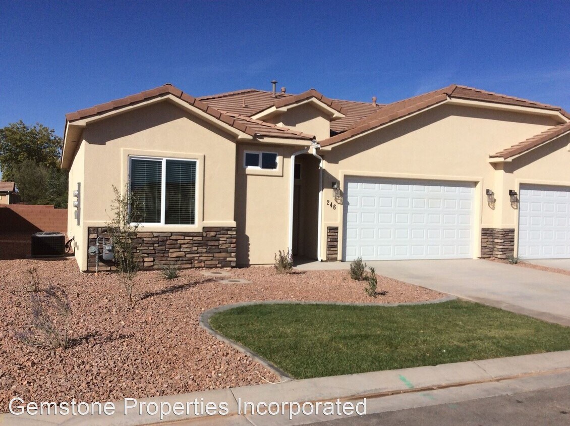 Foto principal - 3 br, 2 bath House - 246 North 2585 West