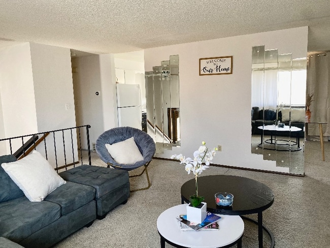 livingroom - 626 S Beeman St