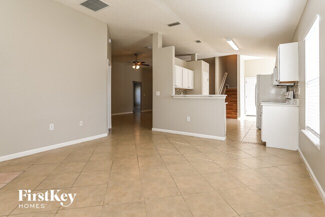 Foto del edificio - 12419 Tamarind Ct