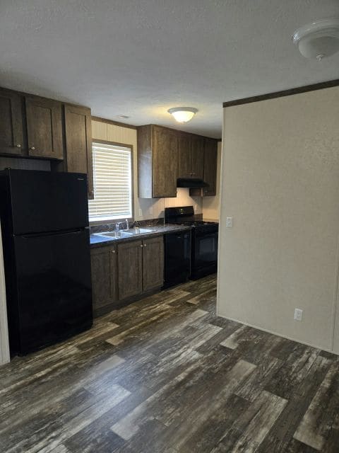 Foto del edificio - 4904 Bay Dr