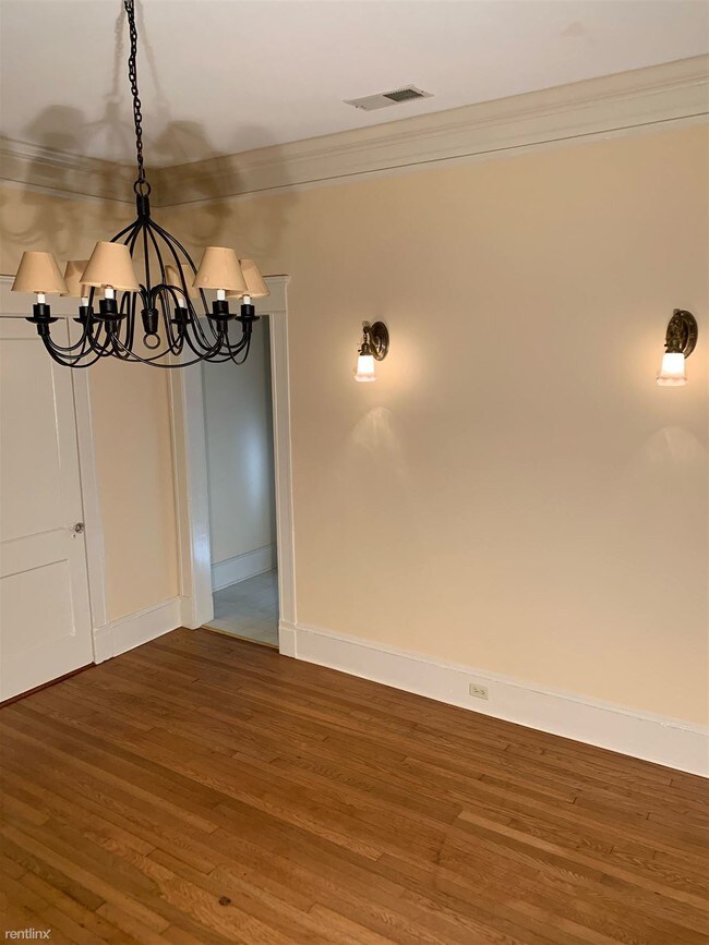 Foto del edificio - 651 Linwood Ave NE