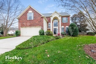Building Photo - 924 Clearbrook Rd