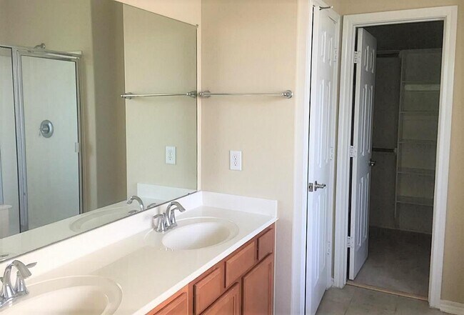 Foto del edificio - 3518 Avalon Spring Ln