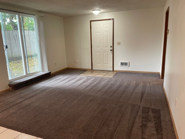 Building Photo - Large two bedroom with a yard!