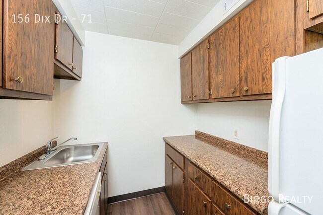 Building Photo - Modern Comfort: 1 Bed, 1 Bath Apartments w...