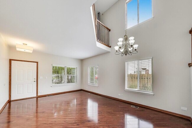 Building Photo - 2710 Glenwood Ct
