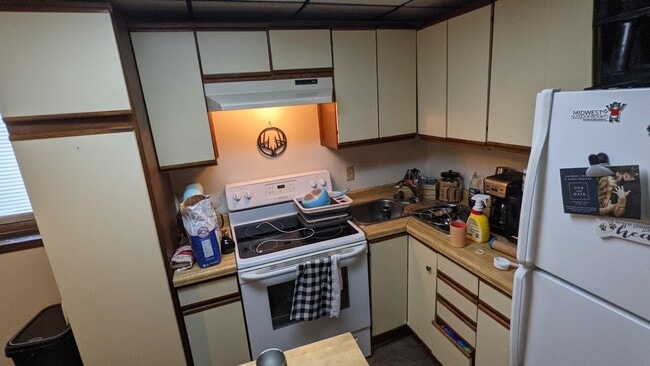 Building Photo - 118 Duplex