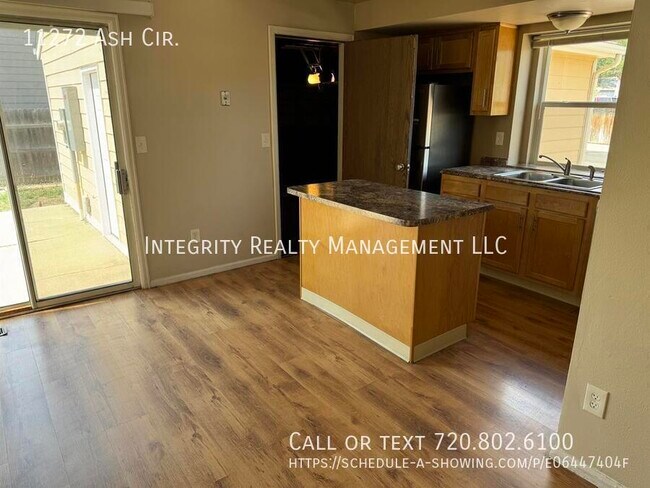 Foto del edificio - 11272 Ash Cir