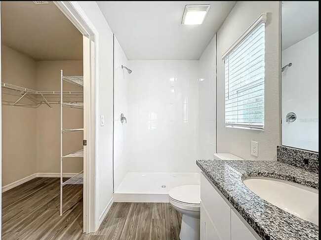 Building Photo - 1492 Biscayne Dr