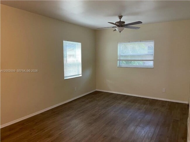 Foto del edificio - 1720 Pierce St
