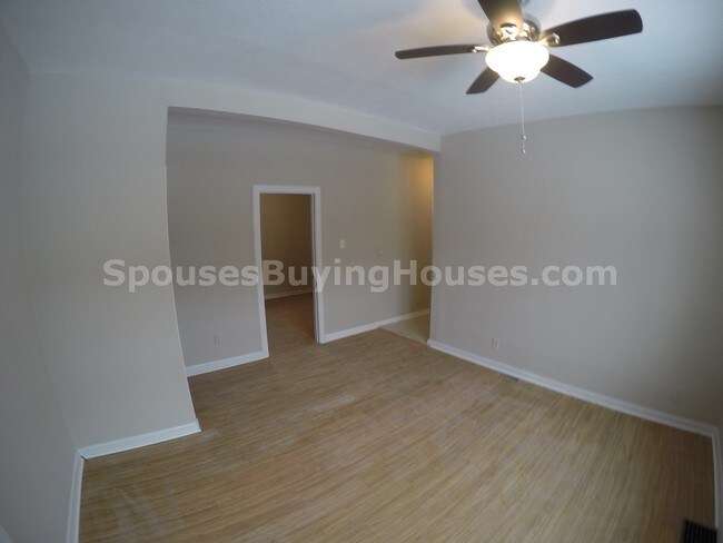Photo - 1529 E Michigan St