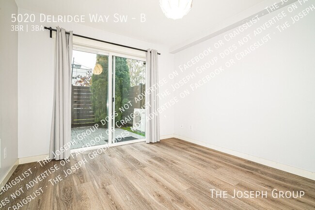 Foto del edificio - 5020 Delridge Wy SW