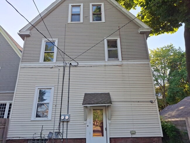 Building Photo - 2819 N Cramer St