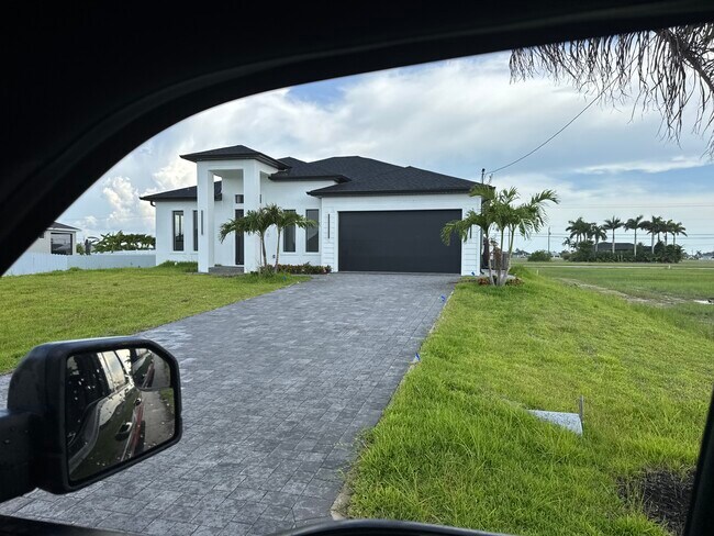 Foto del edificio - 3412 NW 8th Terrace