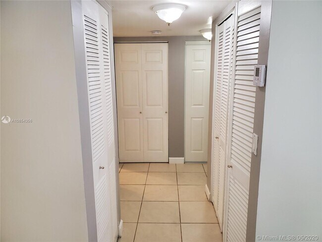 Building Photo - 17000 NW 67th Ave