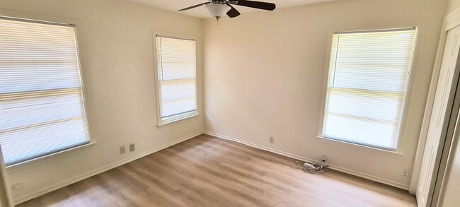 Building Photo - 3-Bedroom Home for Lease in Prime Location