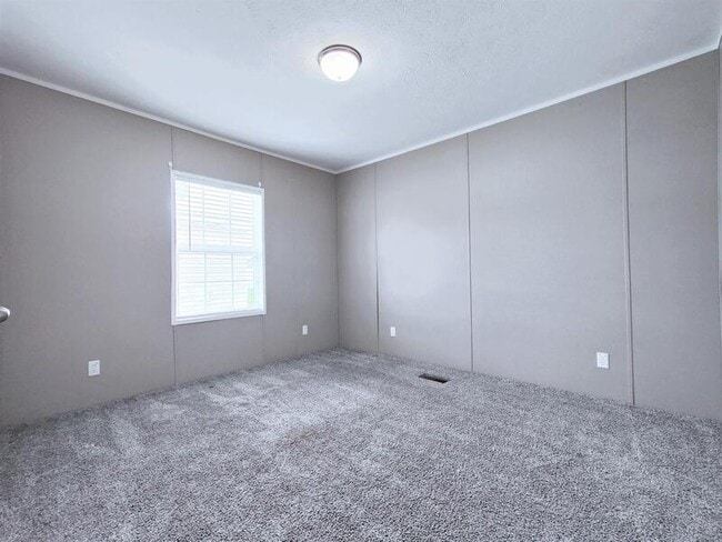 Building Photo - 4617 Rainbow Ln