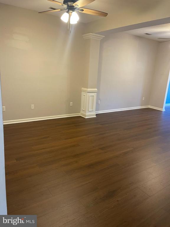 Foto principal - 310 Norwalk Way