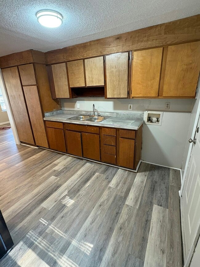 Foto del edificio - 1116 Ash Ave