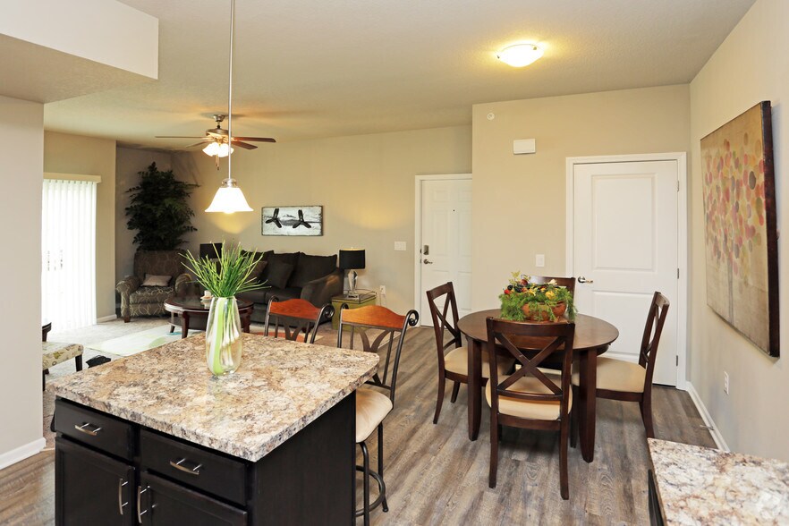 Carman Estates Rentals Des Moines, IA