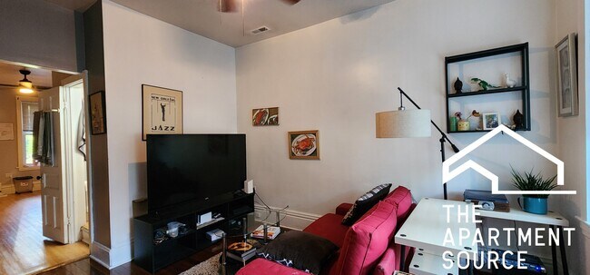 Foto del edificio - 1817 N Marshfield Ave