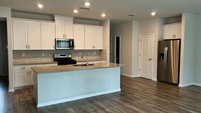 Foto del edificio - 970 Sunny Lk Dr