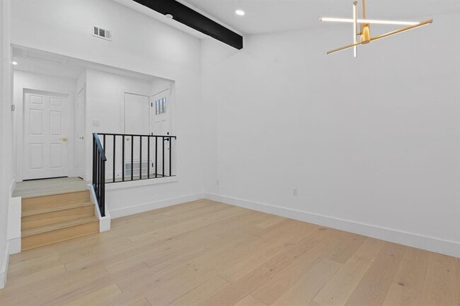Building Photo - 1508 Rockdale Cir