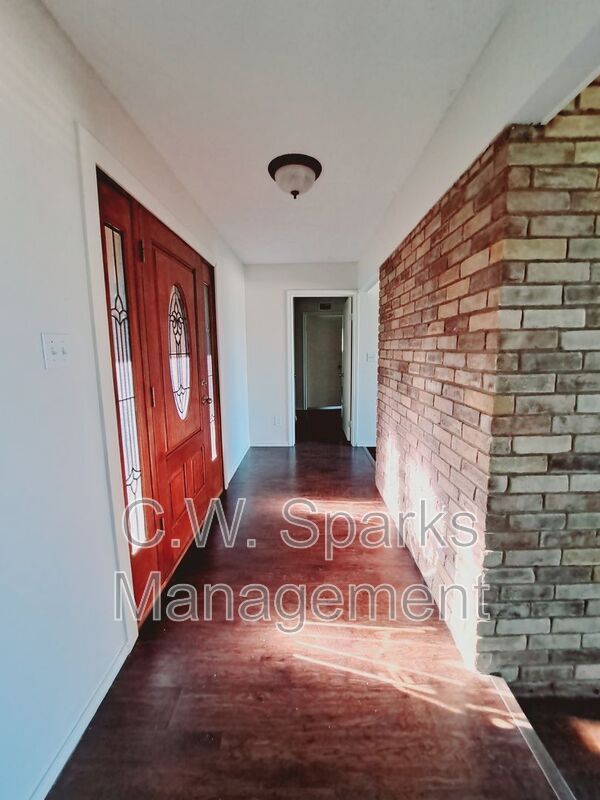 Foto del edificio - 4106 Cedar Creek Dr