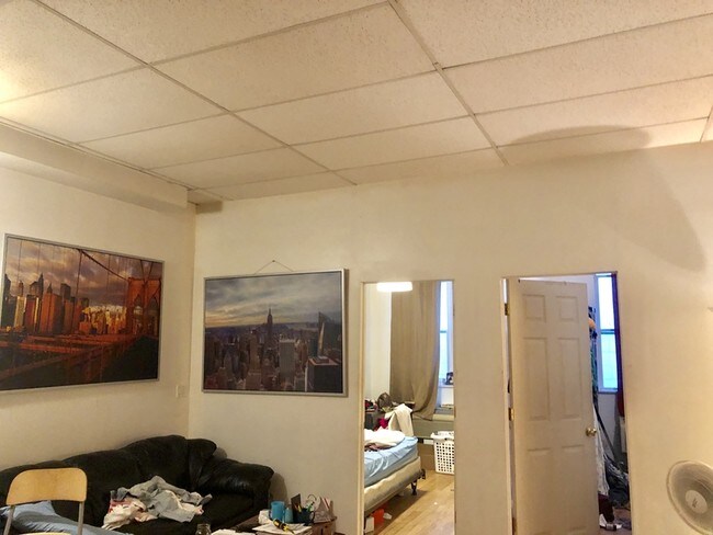 Building Photo - 26 Cook St